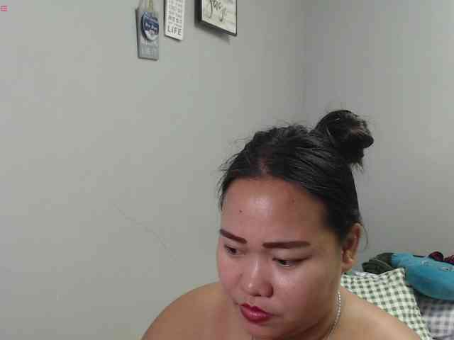 BubbleButtPinay webcam