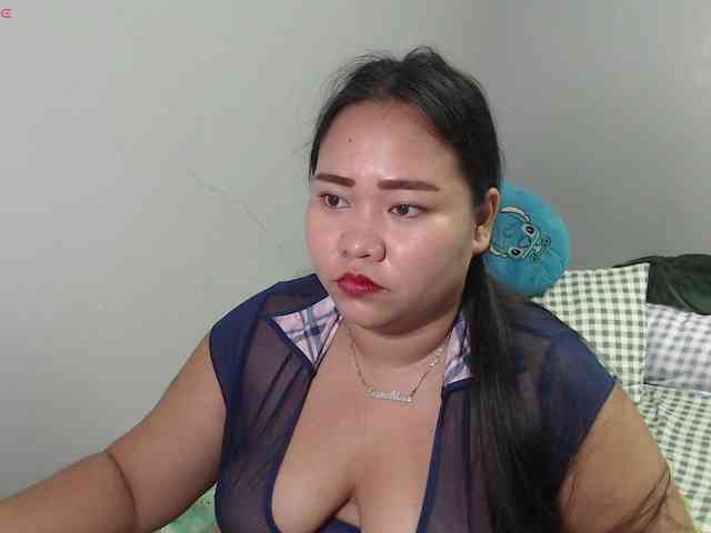 BubbleButtPinay webcam