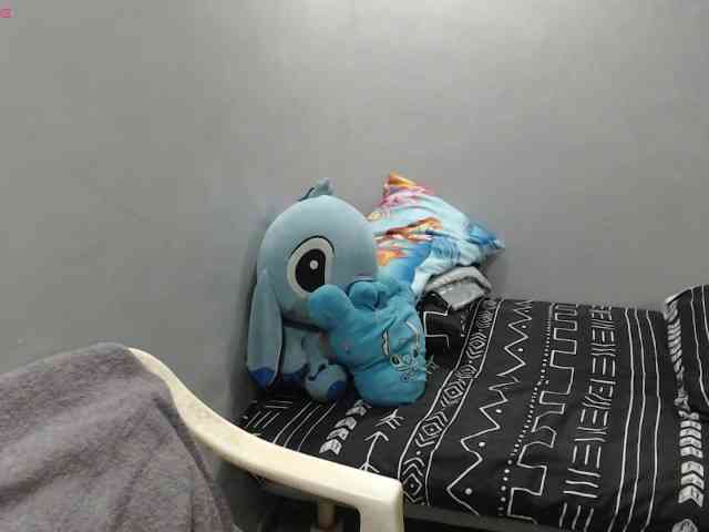 BubbleButtPinay webcam