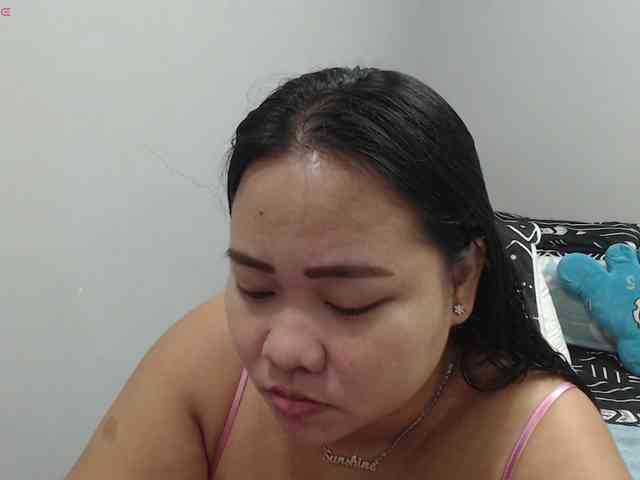 BubbleButtPinay webcam