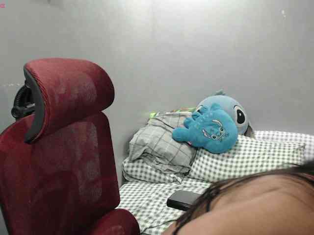 BubbleButtPinay webcam