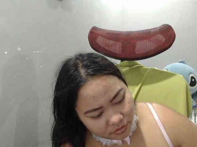 BubbleButtPinay webcam