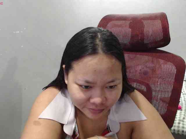 BubbleButtPinay webcam