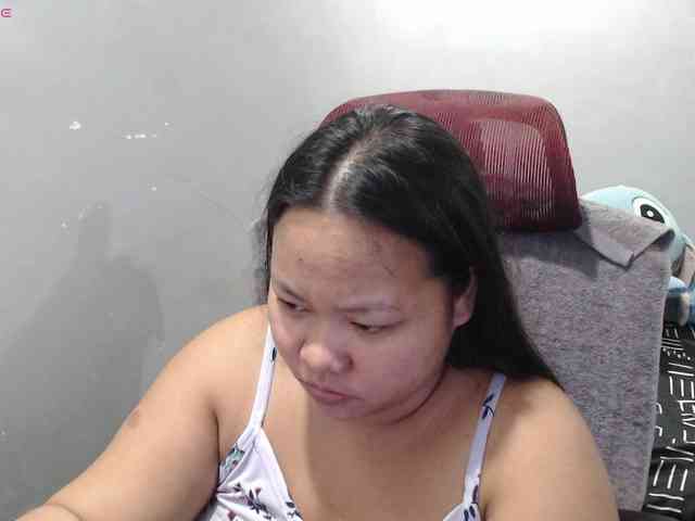 BubbleButtPinay webcam