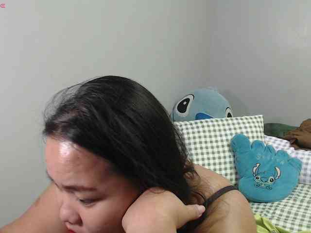 BubbleButtPinay webcam