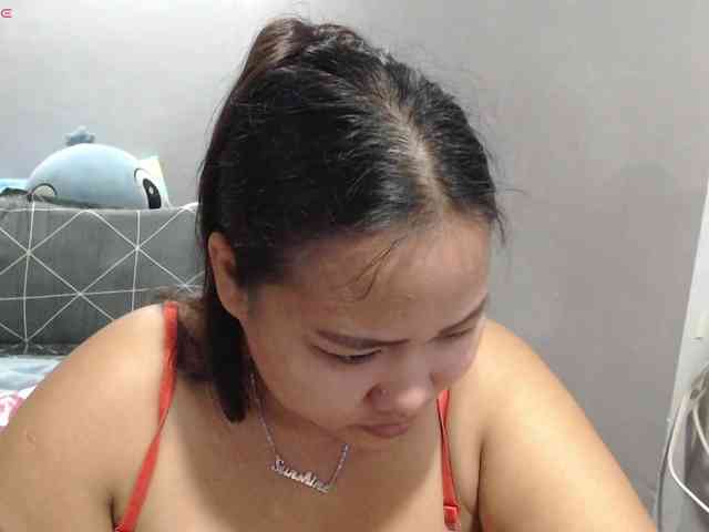 BubbleButtPinay webcam