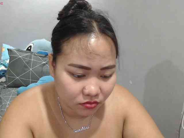 BubbleButtPinay webcam
