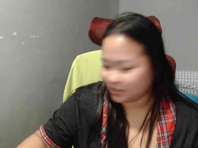 BubbleButtPinay webcam