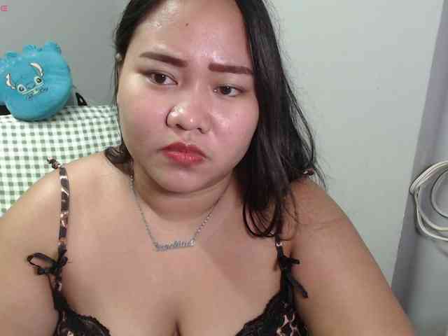 BubbleButtPinay webcam