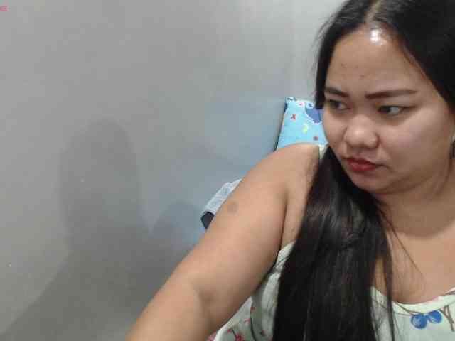 BubbleButtPinay webcam