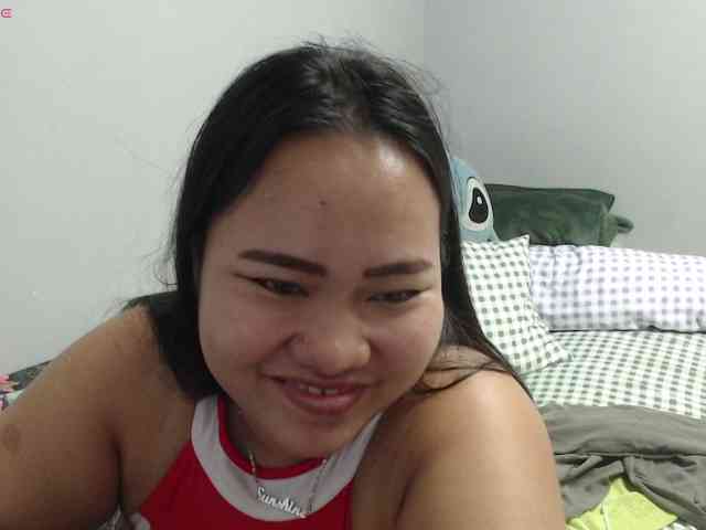 BubbleButtPinay webcam