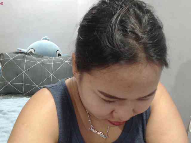 BubbleButtPinay webcam