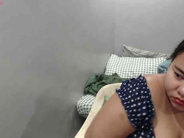 BubbleButtPinay webcam