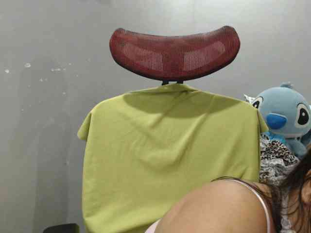 BubbleButtPinay webcam