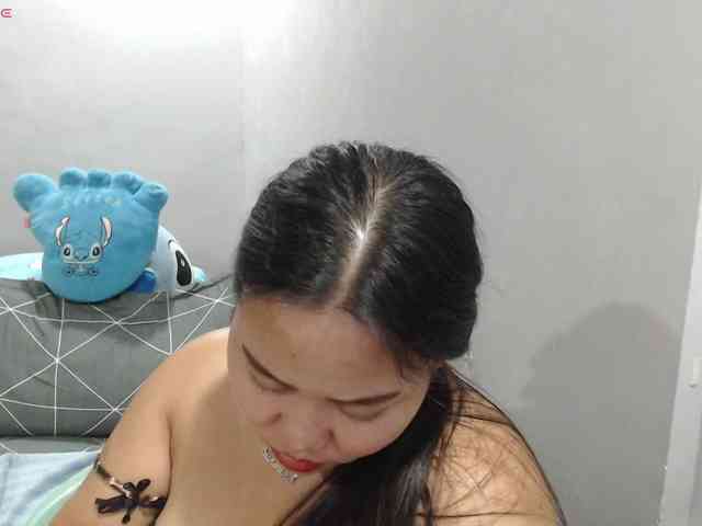 BubbleButtPinay webcam