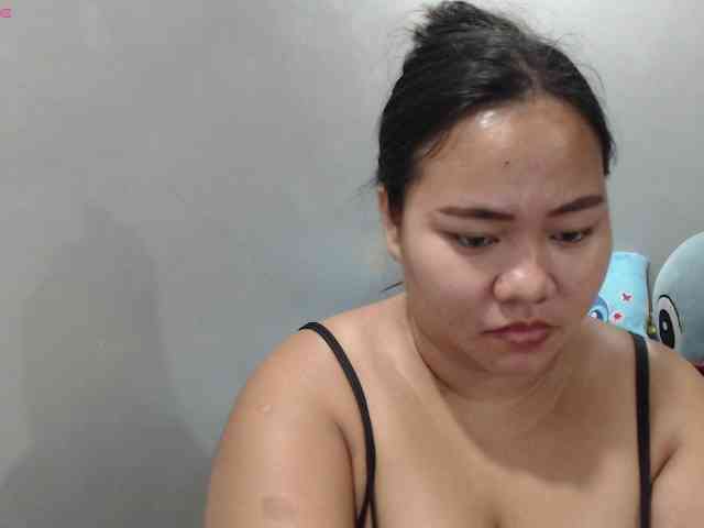 BubbleButtPinay webcam