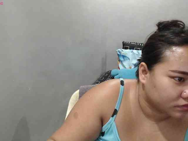 BubbleButtPinay webcam