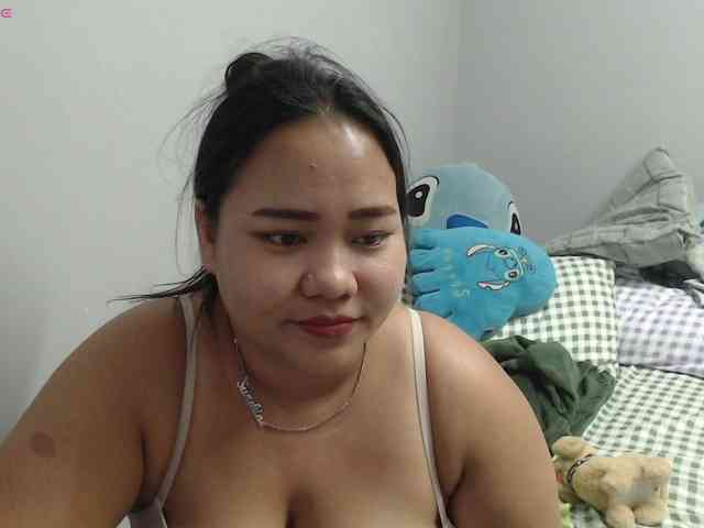 BubbleButtPinay webcam