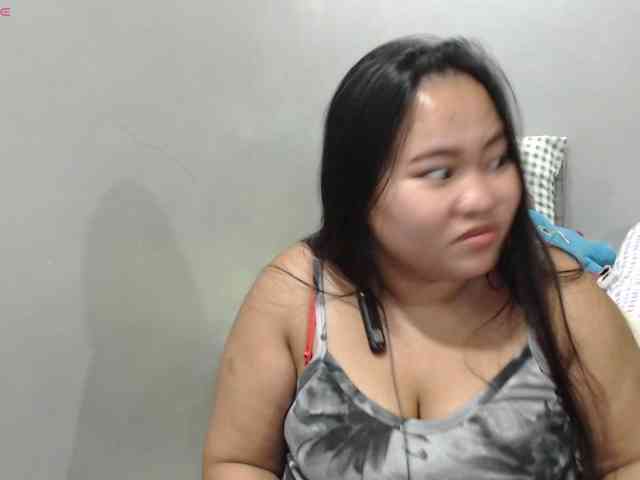 BubbleButtPinay webcam