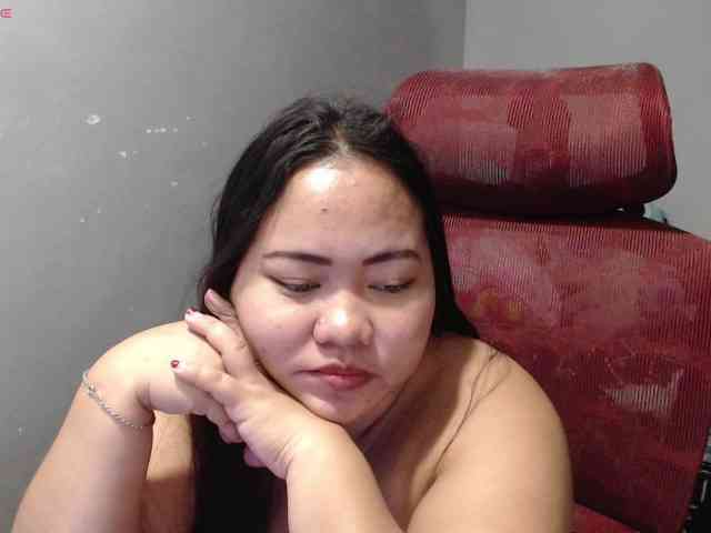 BubbleButtPinay webcam