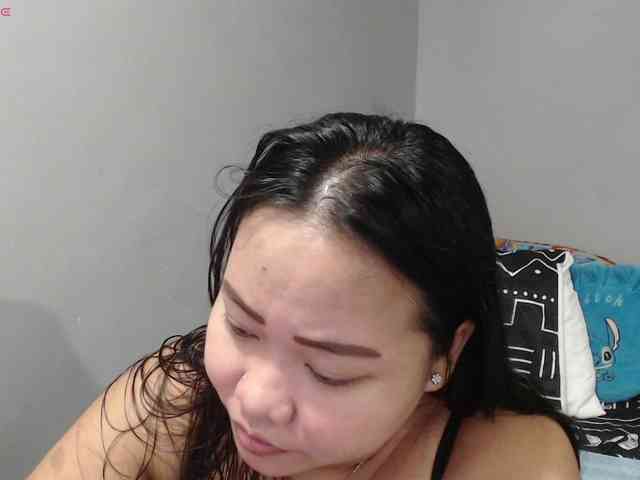 BubbleButtPinay webcam