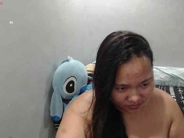 BubbleButtPinay webcam