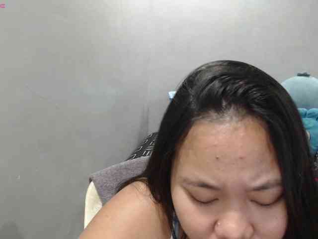 BubbleButtPinay webcam