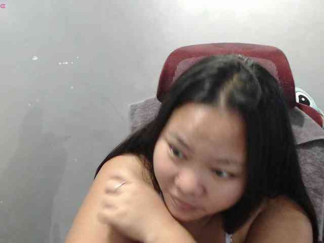 BubbleButtPinay webcam