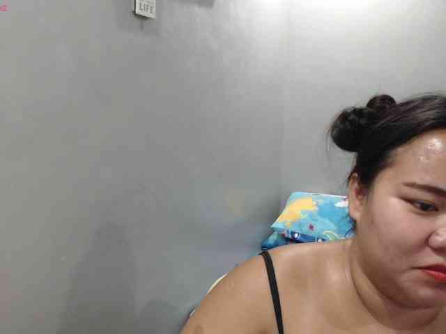 BubbleButtPinay webcam