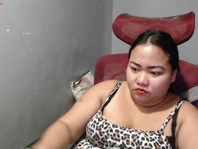 BubbleButtPinay webcam