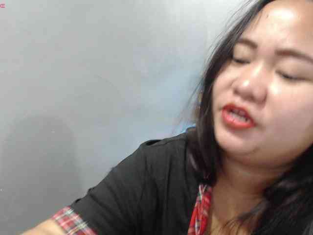 BubbleButtPinay webcam