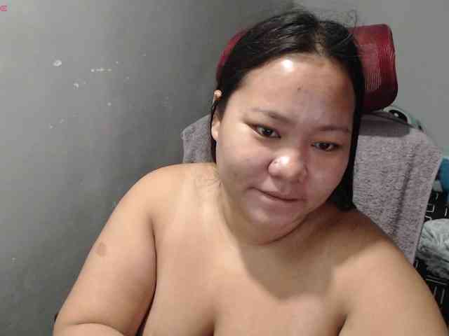 BubbleButtPinay webcam