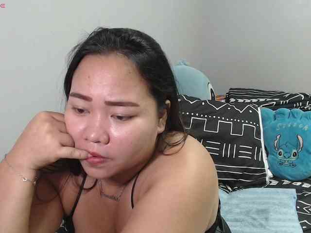 BubbleButtPinay webcam