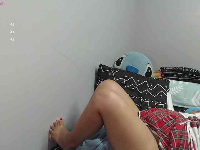 BubbleButtPinay webcam