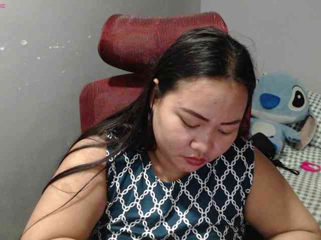 BubbleButtPinay webcam