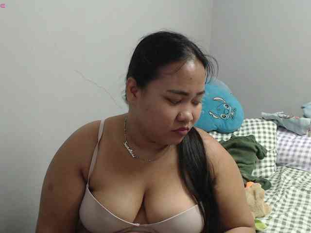 BubbleButtPinay webcam