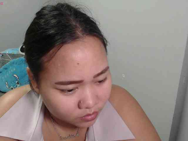 BubbleButtPinay webcam