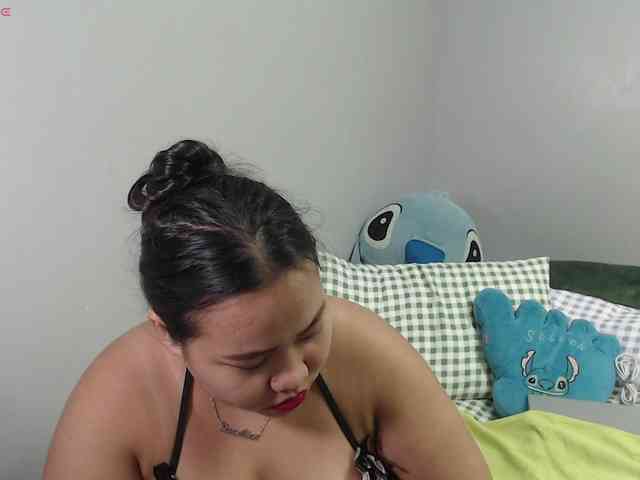 BubbleButtPinay webcam
