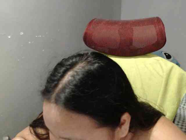 BubbleButtPinay webcam