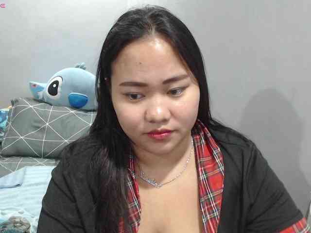 BubbleButtPinay webcam