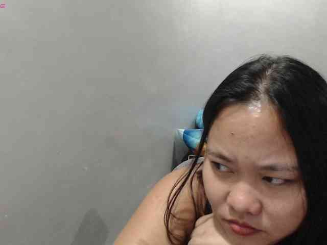 BubbleButtPinay webcam