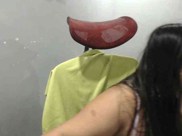 BubbleButtPinay webcam