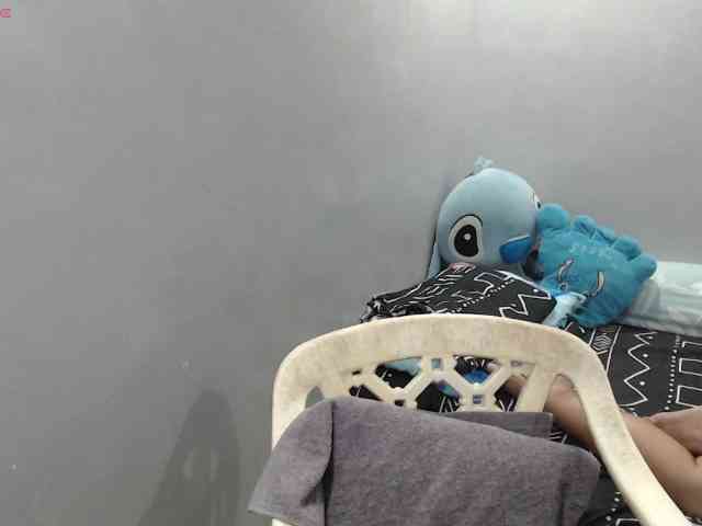 BubbleButtPinay webcam