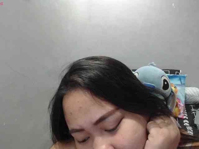 BubbleButtPinay webcam