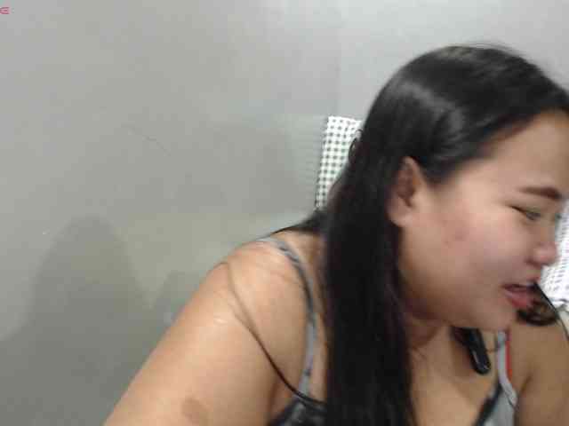 BubbleButtPinay webcam