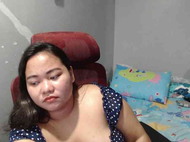 BubbleButtPinay webcam