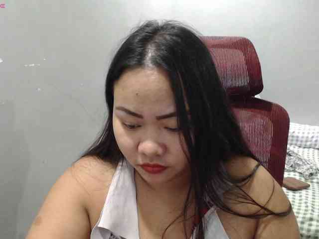 BubbleButtPinay webcam