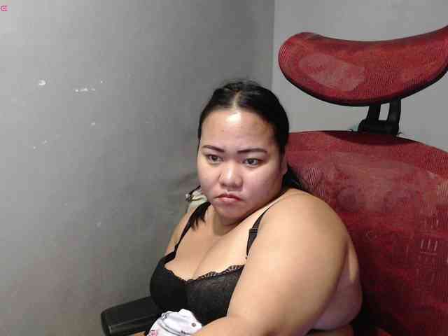 BubbleButtPinay webcam