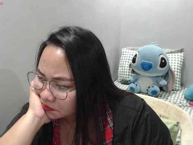 BubbleButtPinay webcam