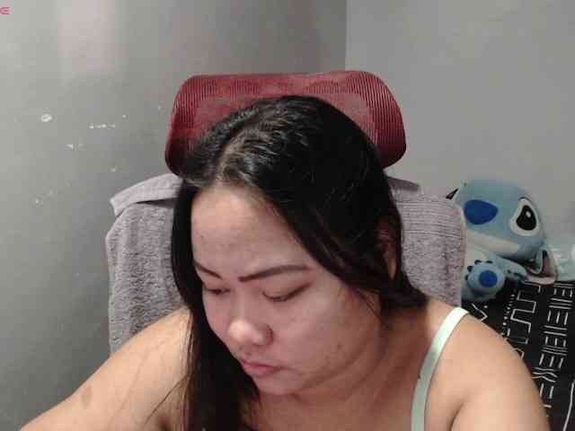 BubbleButtPinay webcam